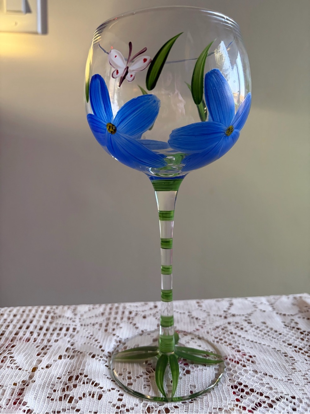 🦋Artisan Hand Painted Balloon Wine Glass Blue Floral Butterfly Leaf Base🌿